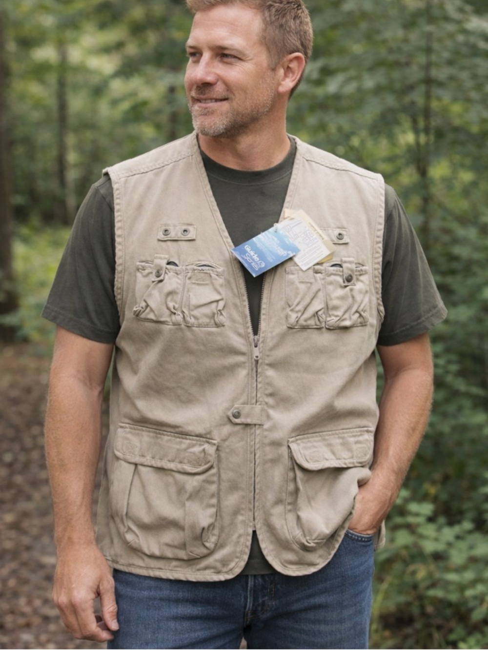 Guide Series Khaki Travel Vest Outdoorsman Fishing Hunting Utility Vest L NWT